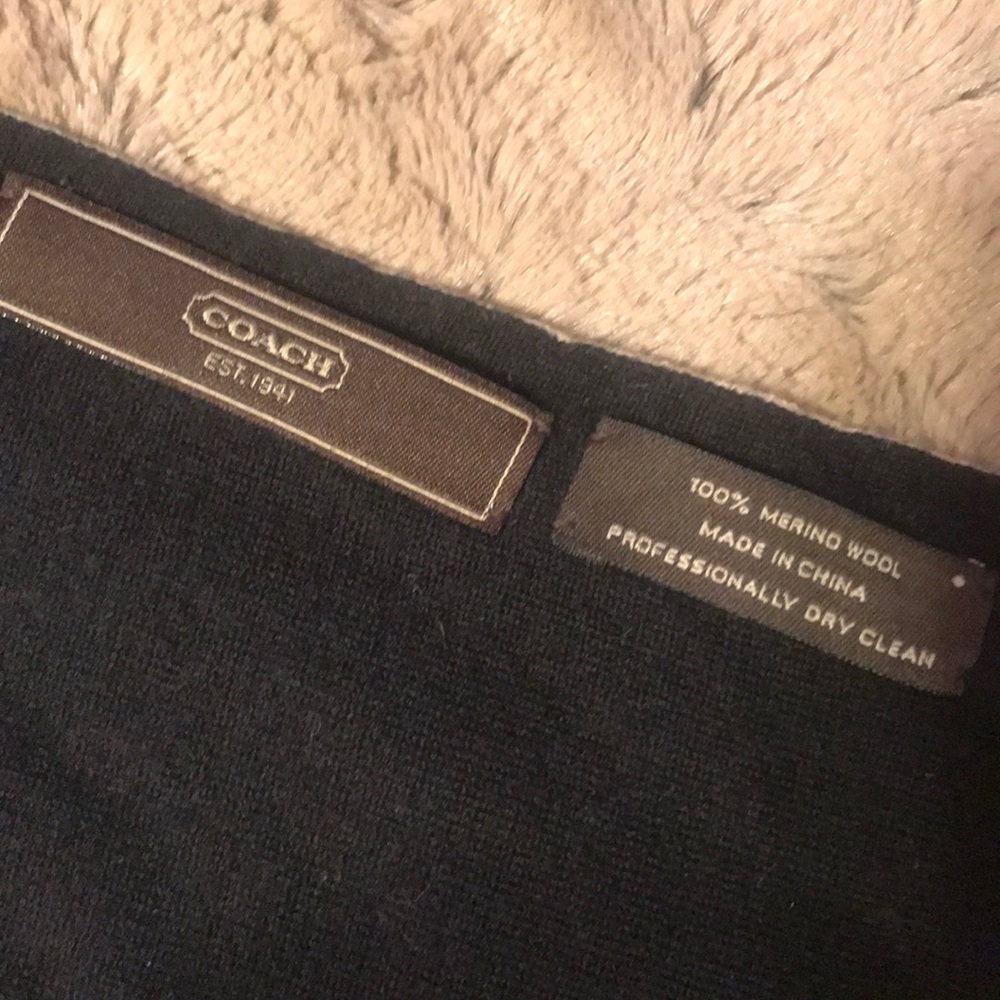 Coach Scarf - Picture 2 of 3